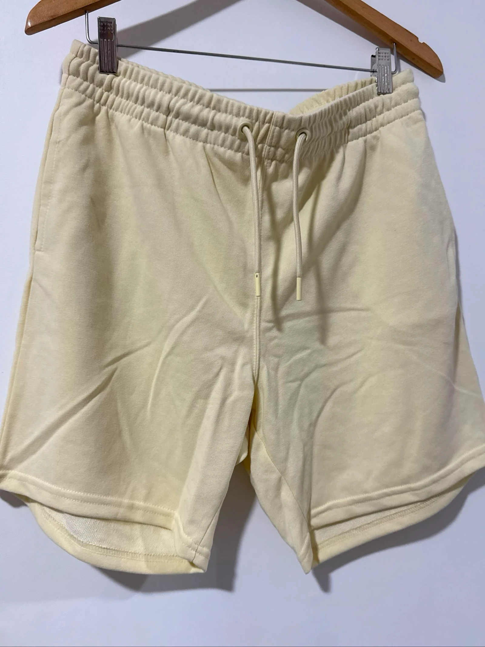 pantalón corto 